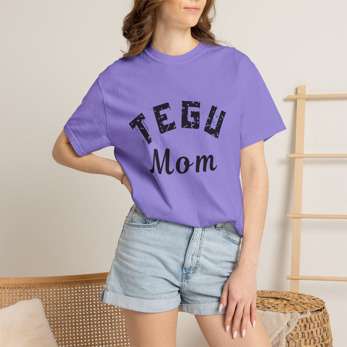Tegu Mom T-shirt