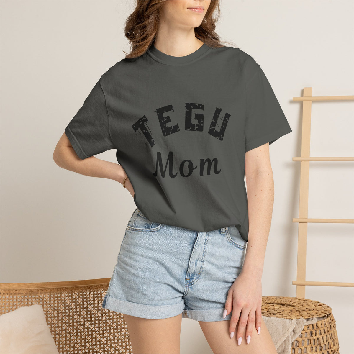 Tegu Mom T-shirt