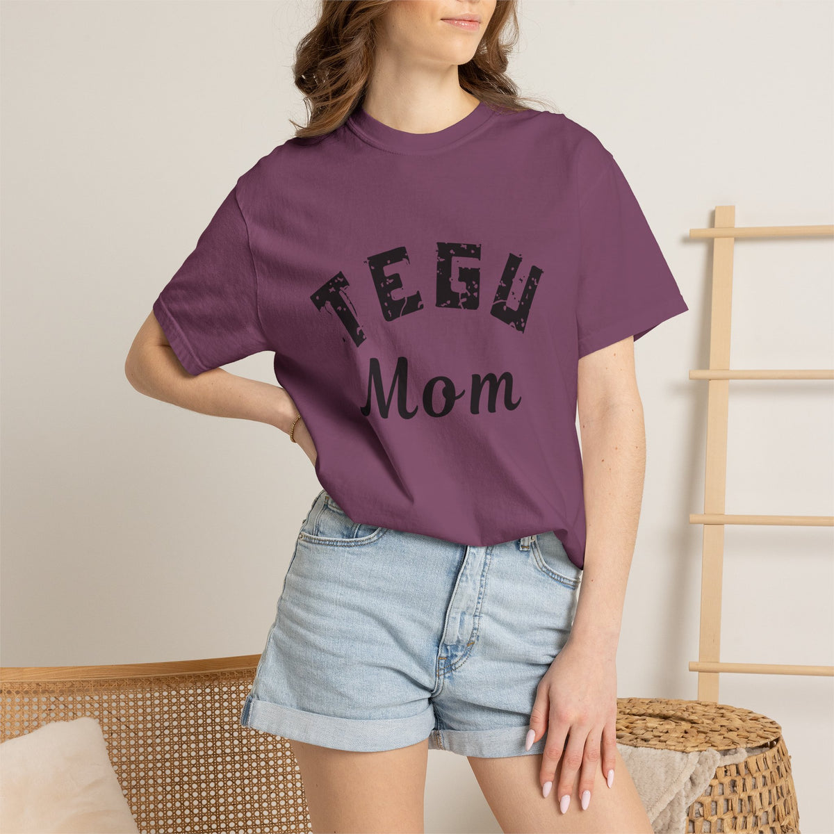 Tegu Mom T-shirt