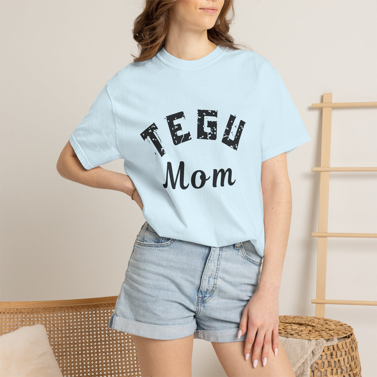 Tegu Mom T-shirt