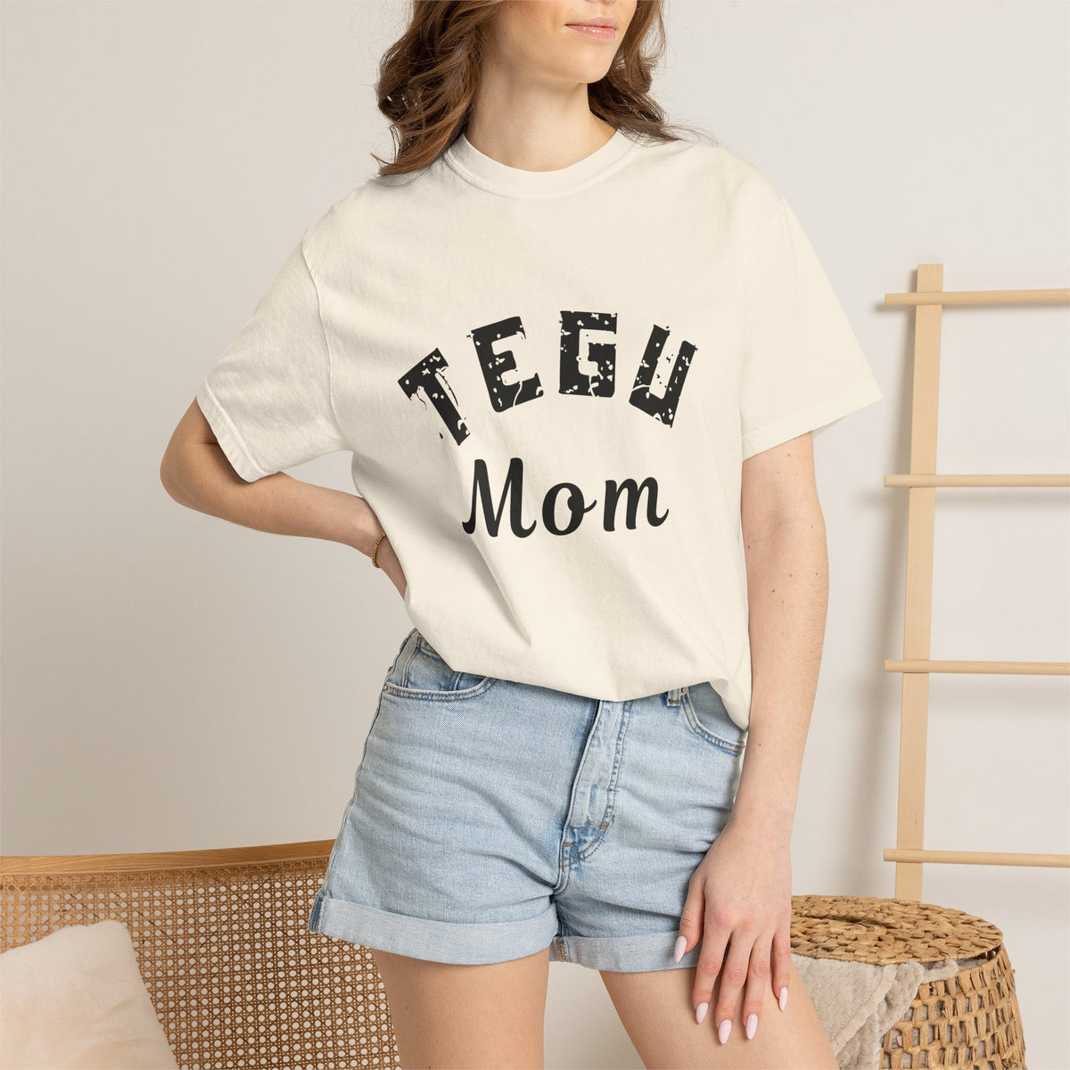 Tegu Mom T-shirt