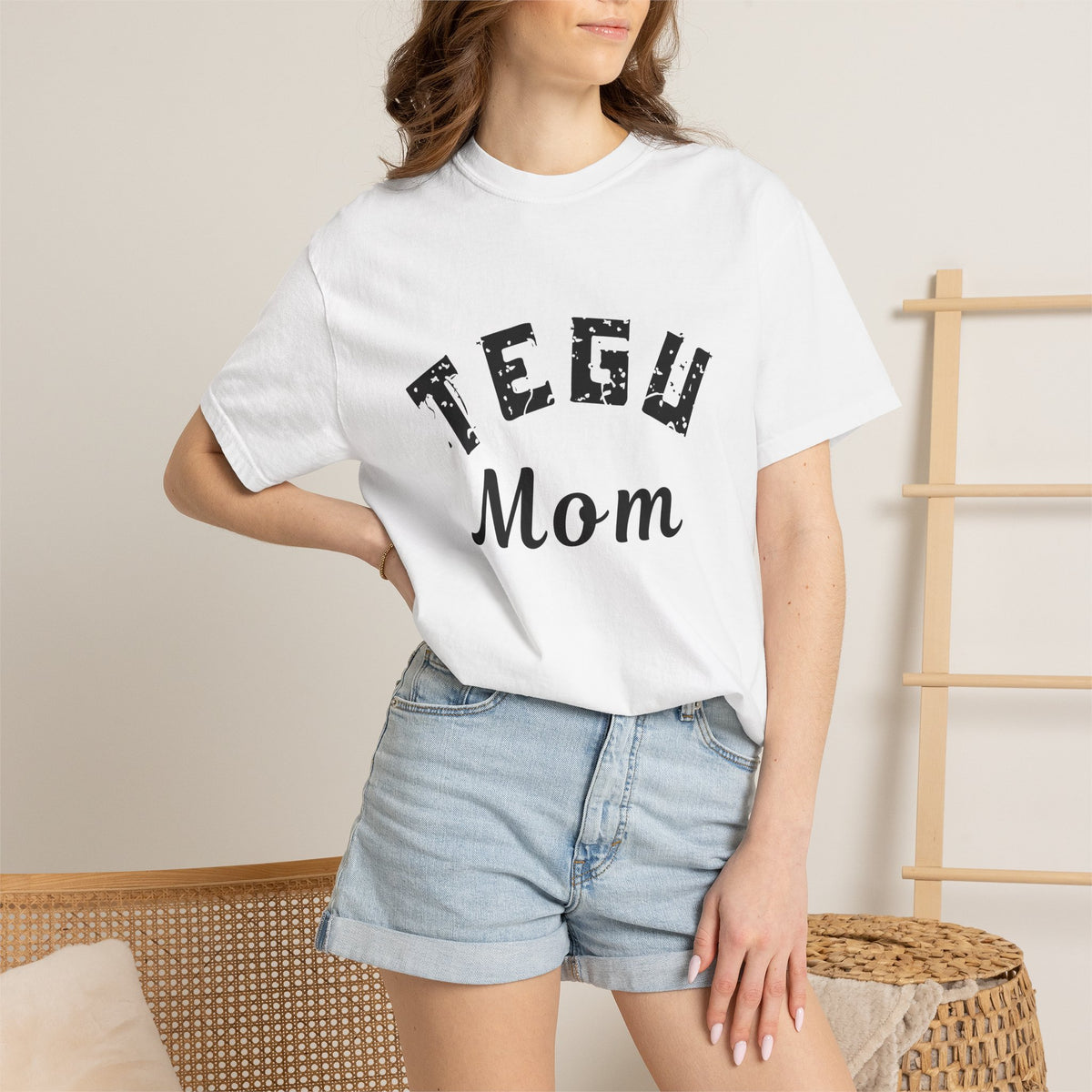 Tegu Mom T-shirt