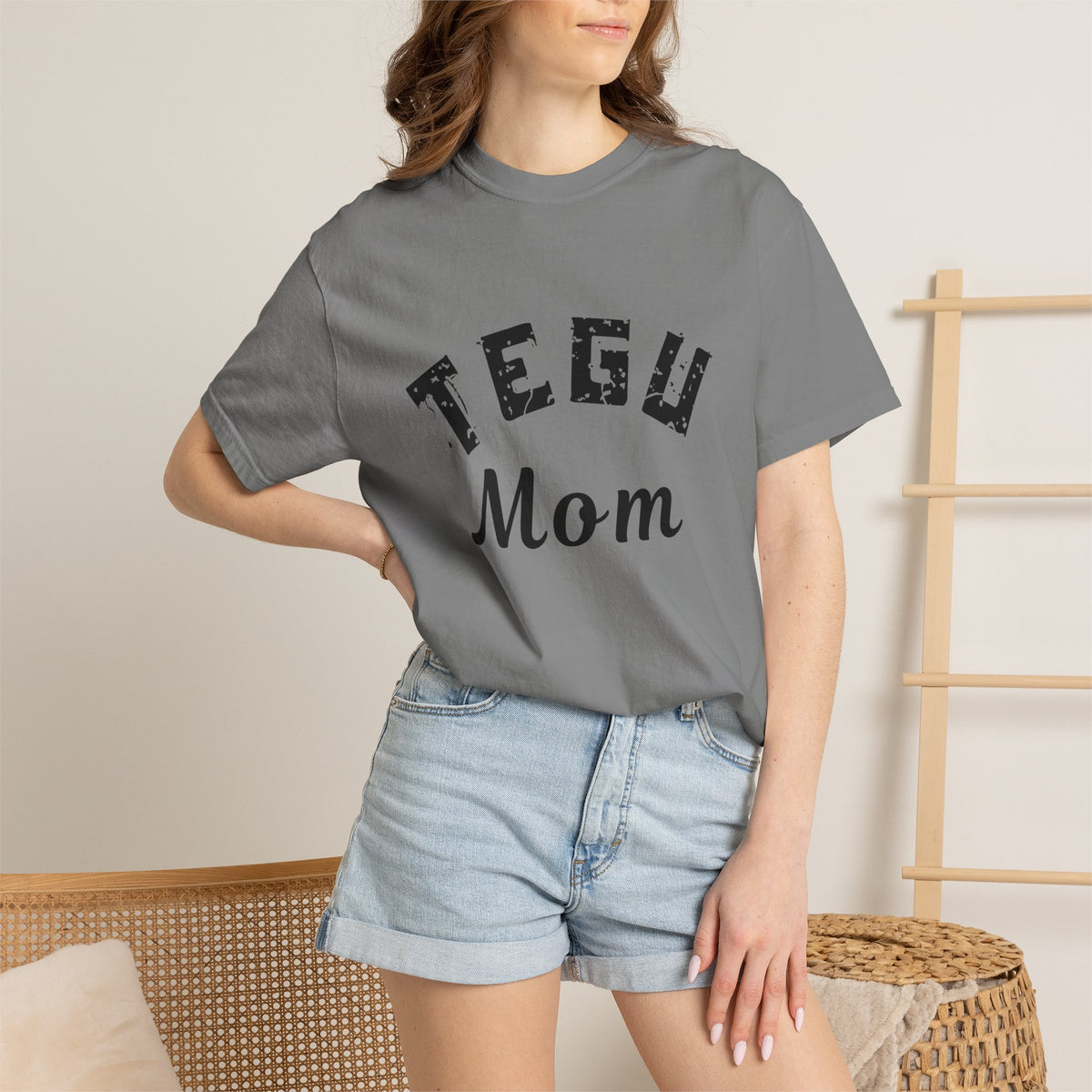 Tegu Mom T-shirt