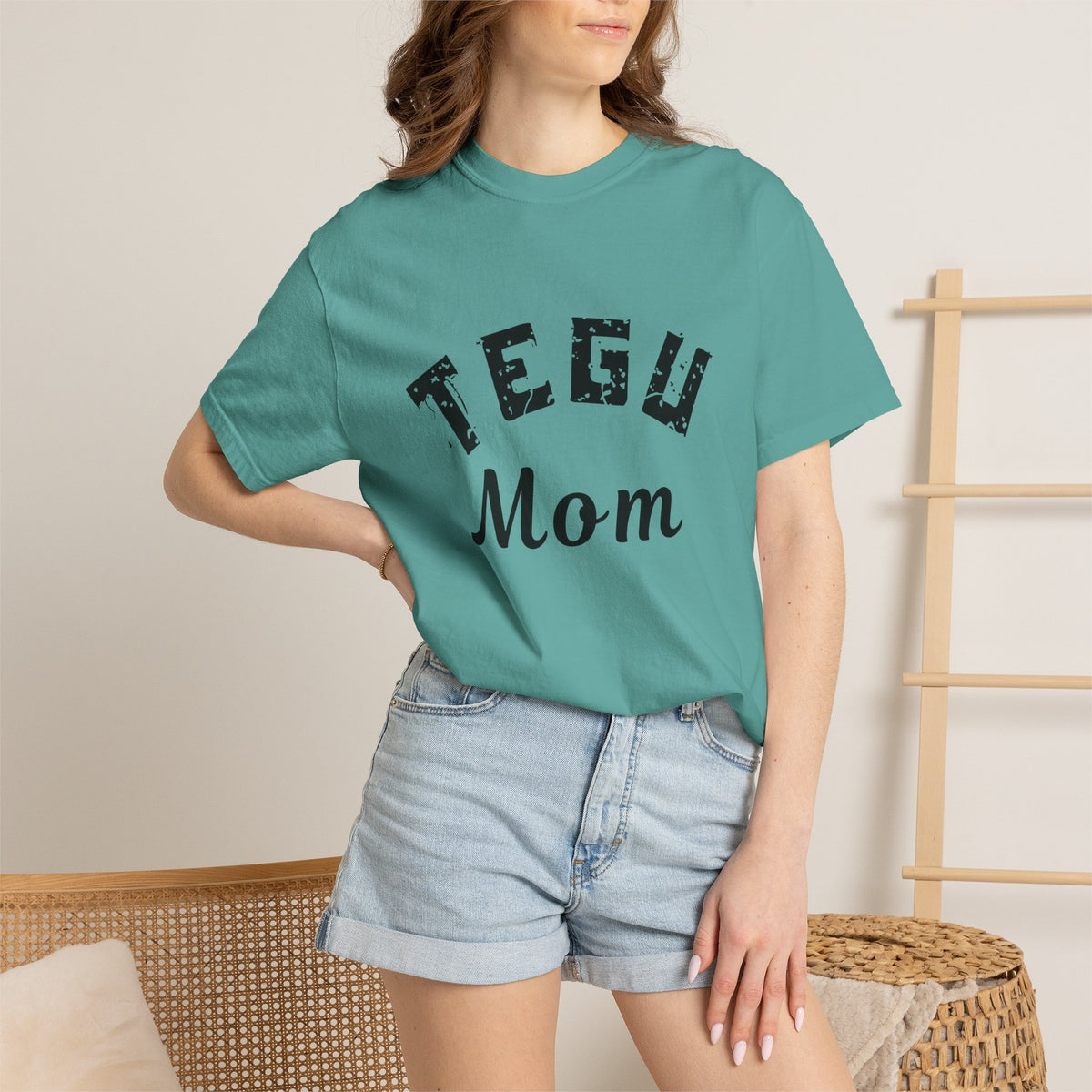 Tegu Mom T-shirt